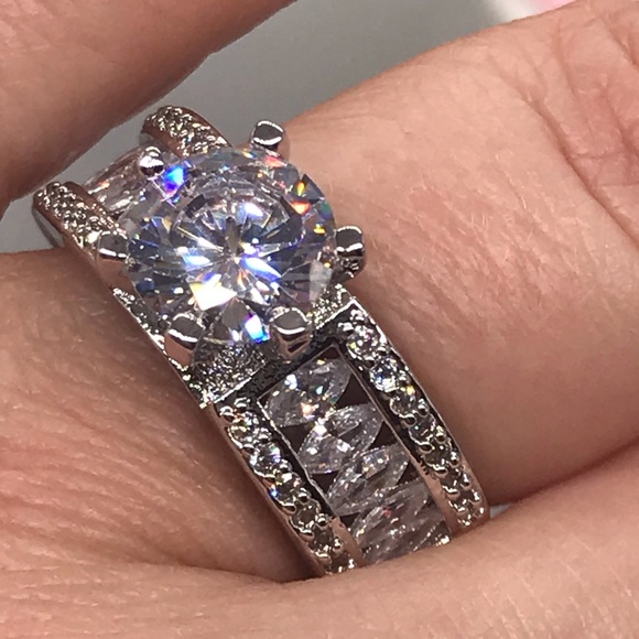14kWhite Gold over 925 Diamond engagement ring - Picture 12 of 14